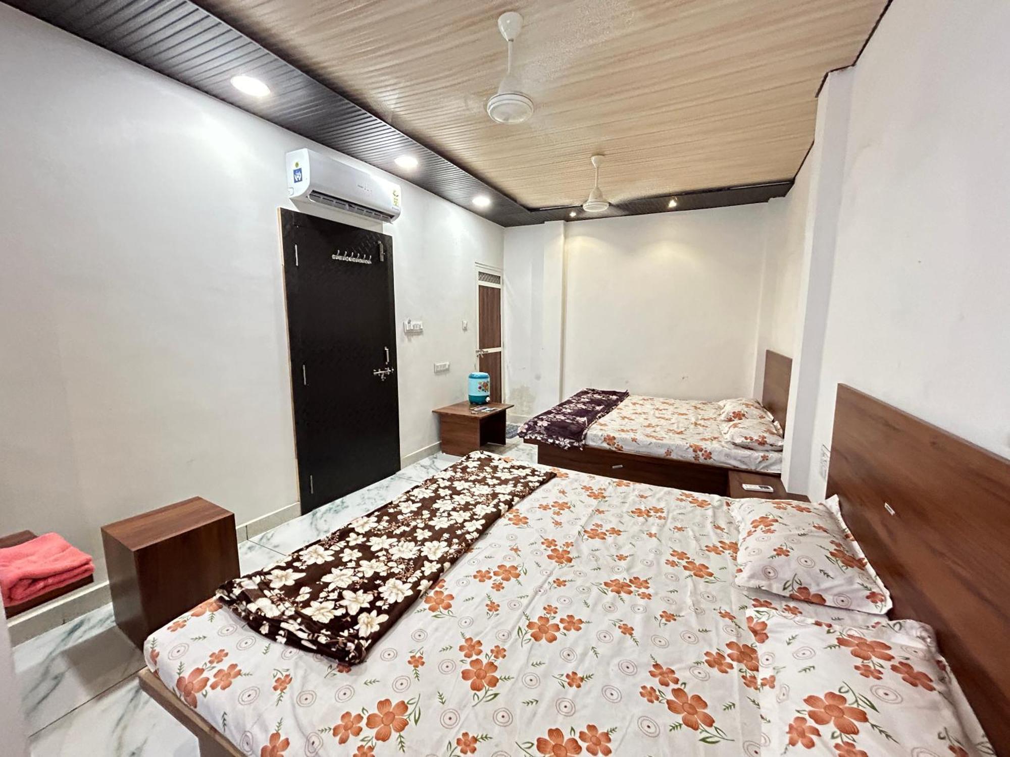 Hotel Shree Sidhi Vinayak Ujjain Zewnętrze zdjęcie